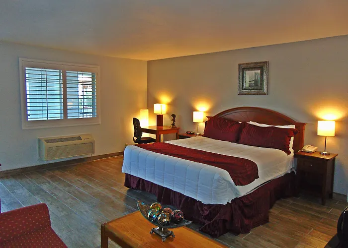Ramada By Wyndham Hotel 4*
