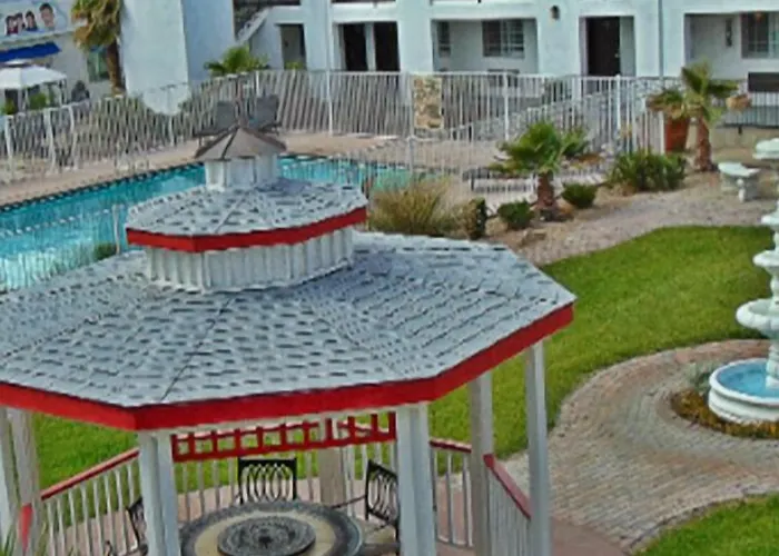 Ramada By Wyndham 4*