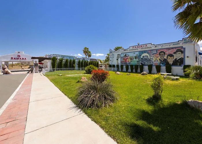 Ramada By Wyndham Hotel Kingman