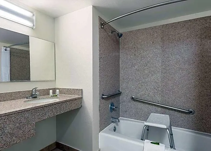 Ramada By Wyndham Hotel 4*